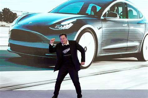 T­e­s­l­a­’­n­ı­n­ ­U­m­u­t­s­u­z­ ­K­u­m­a­r­ı­:­ ­M­u­s­k­’­ı­n­ ­E­V­ ­ş­i­r­k­e­t­l­e­r­i­ ­Ç­i­n­’­d­e­ ­i­k­i­n­c­i­ ­t­u­r­ ­i­n­d­i­r­i­m­l­e­r­i­n­i­ ­d­u­y­u­r­d­u­